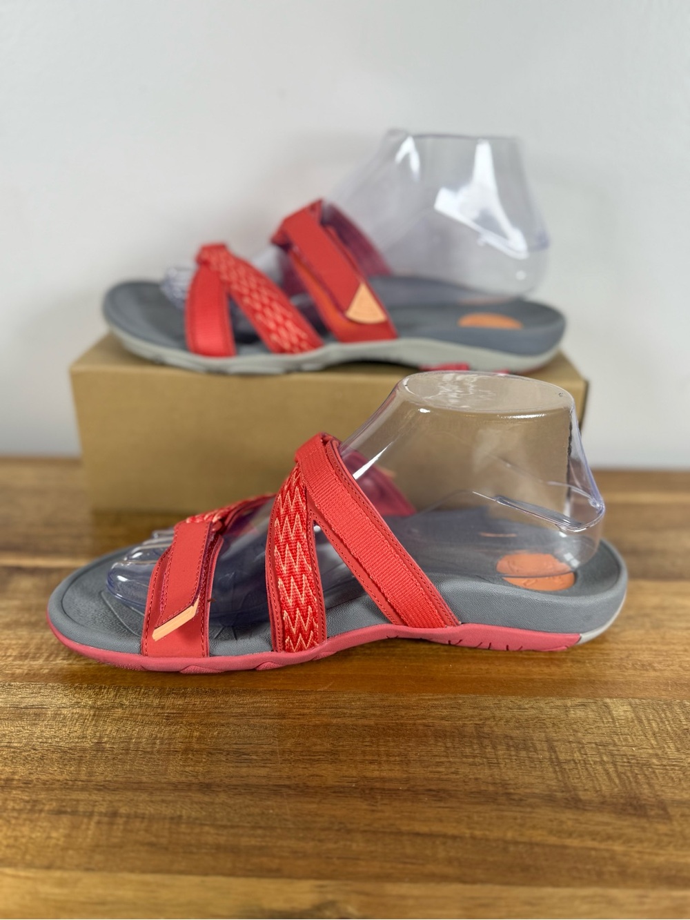 Vionic Orange Slip-on Crisscross Strapped Sandals Size 8 - Picture 2 of 14